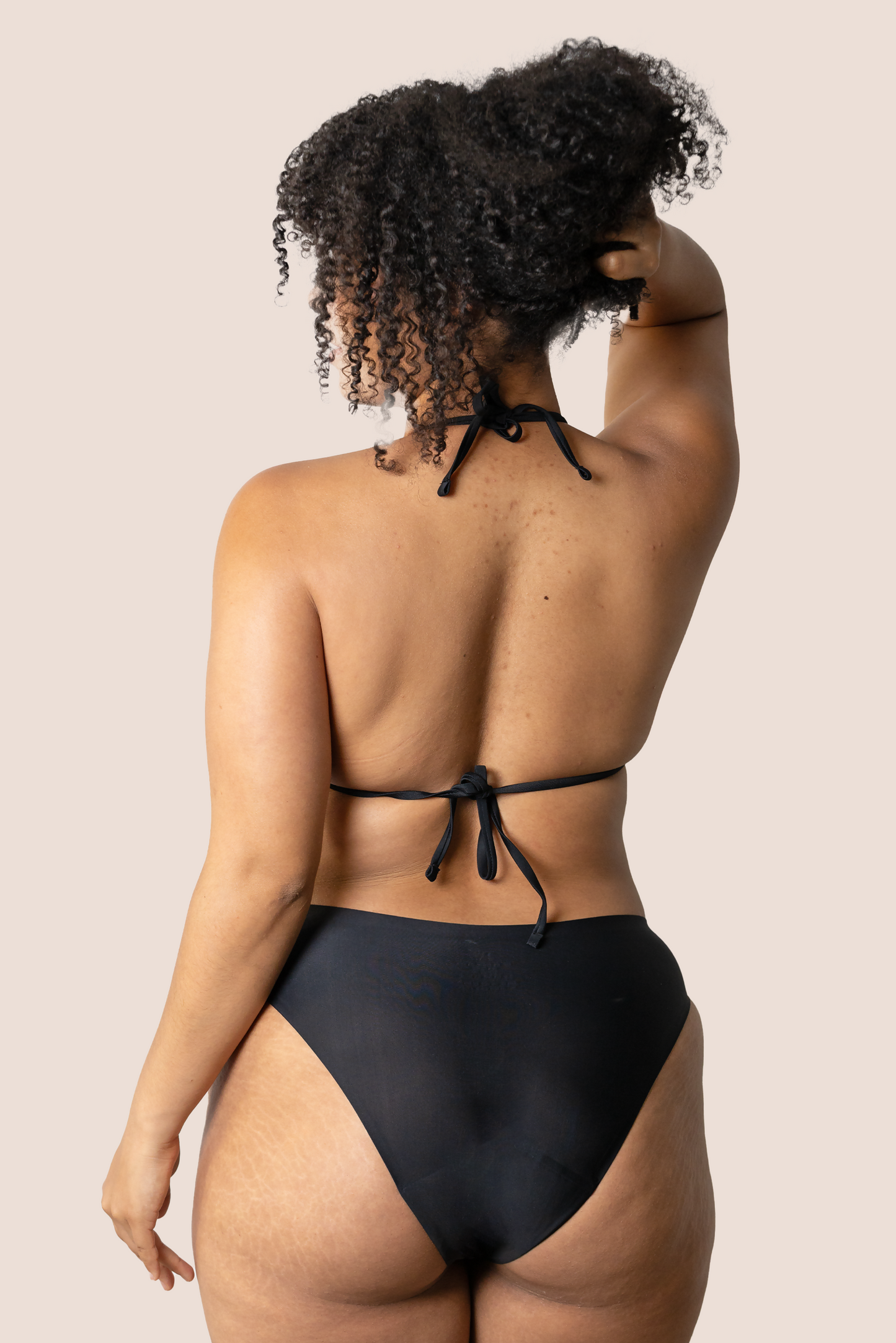 BIKINI_SIN_COSTURAS_NEGRO_DETRAS_GENERAL
