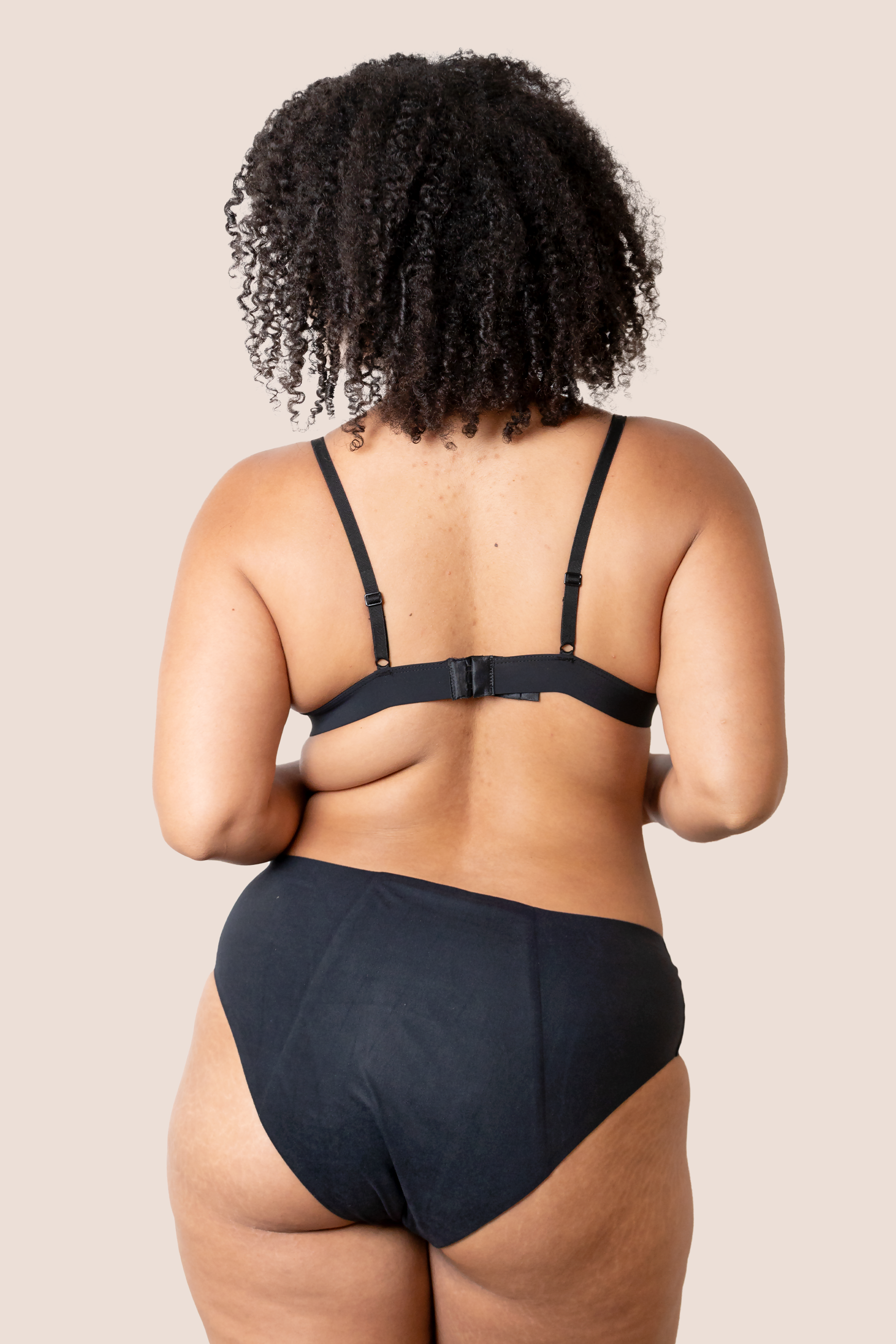 BRAGA INCONTINENCIA NEGRA DETRAS GENERAL