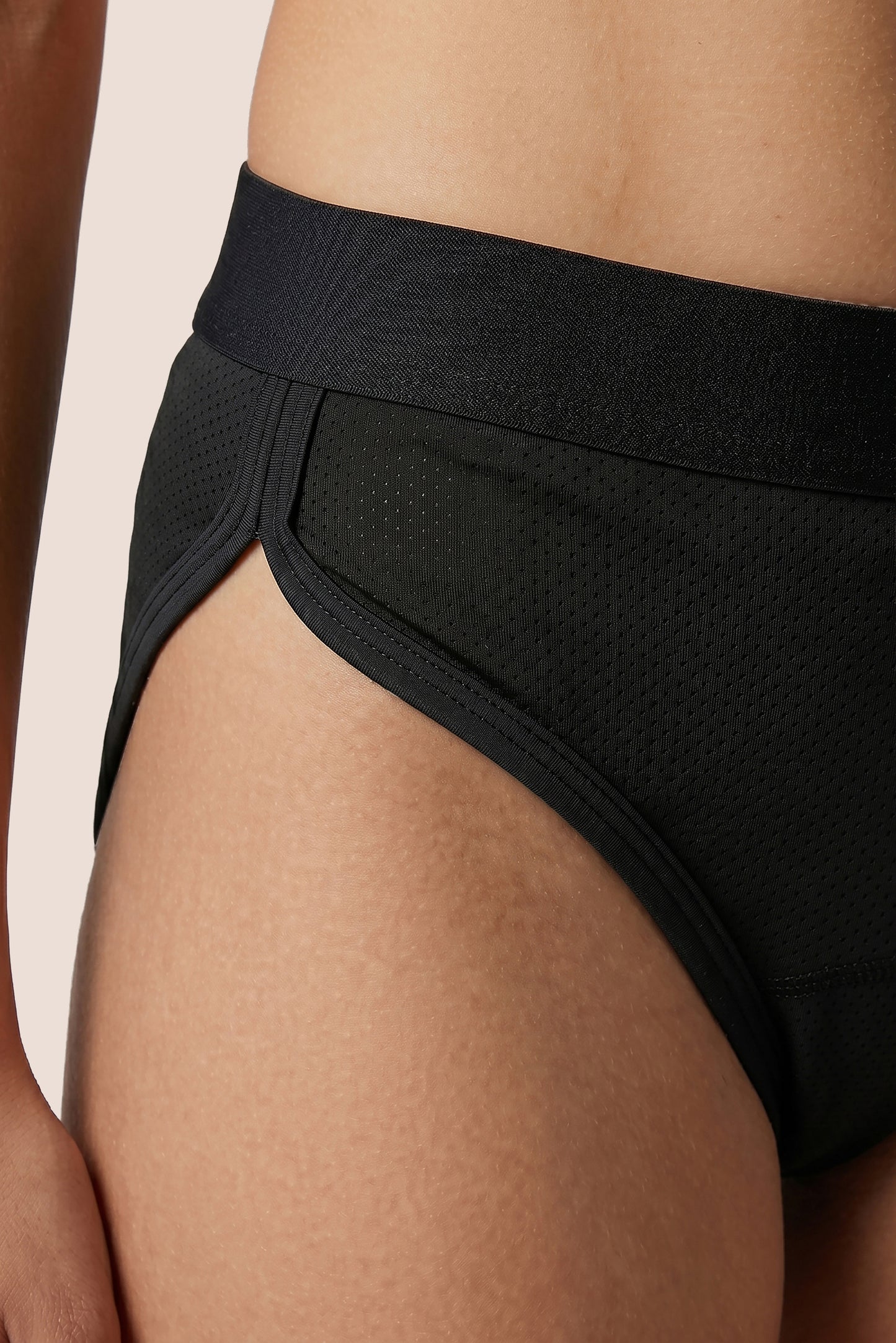 BRAGA MENSTRUAL NIÑA SPORT DETALLE GENERAL