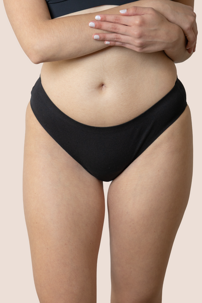 BRAGA SIN COSTURAS NEGRA NINA DETALLE GENERAL