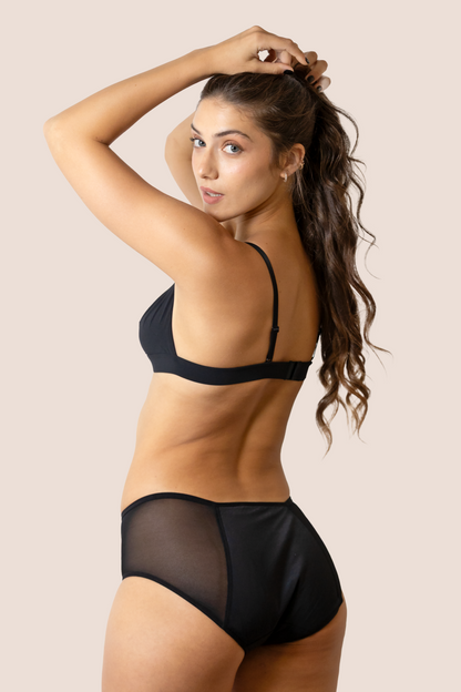 BRAGA TIRO ALTO CON TRANSPARENCIA NEGRA DETRAS GENERAL